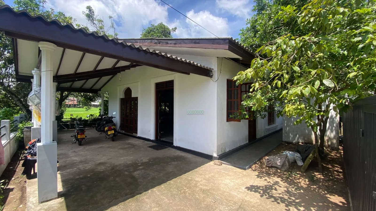 12.5 perches land with a house - photo 1